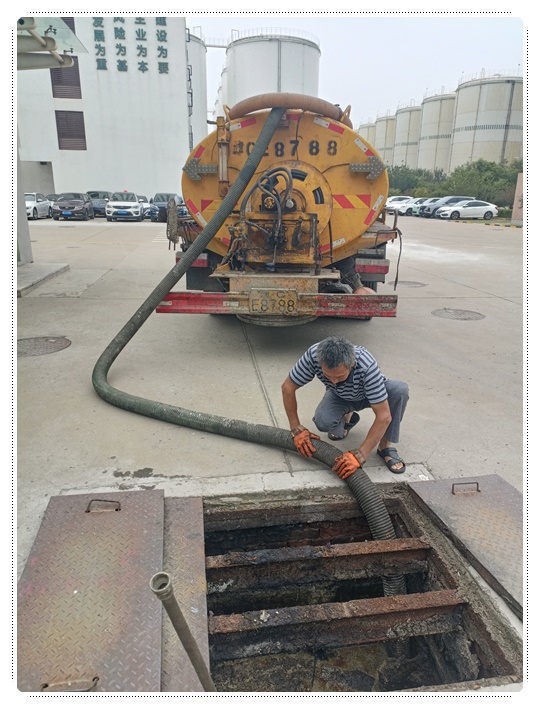 金溪隔油池清掏